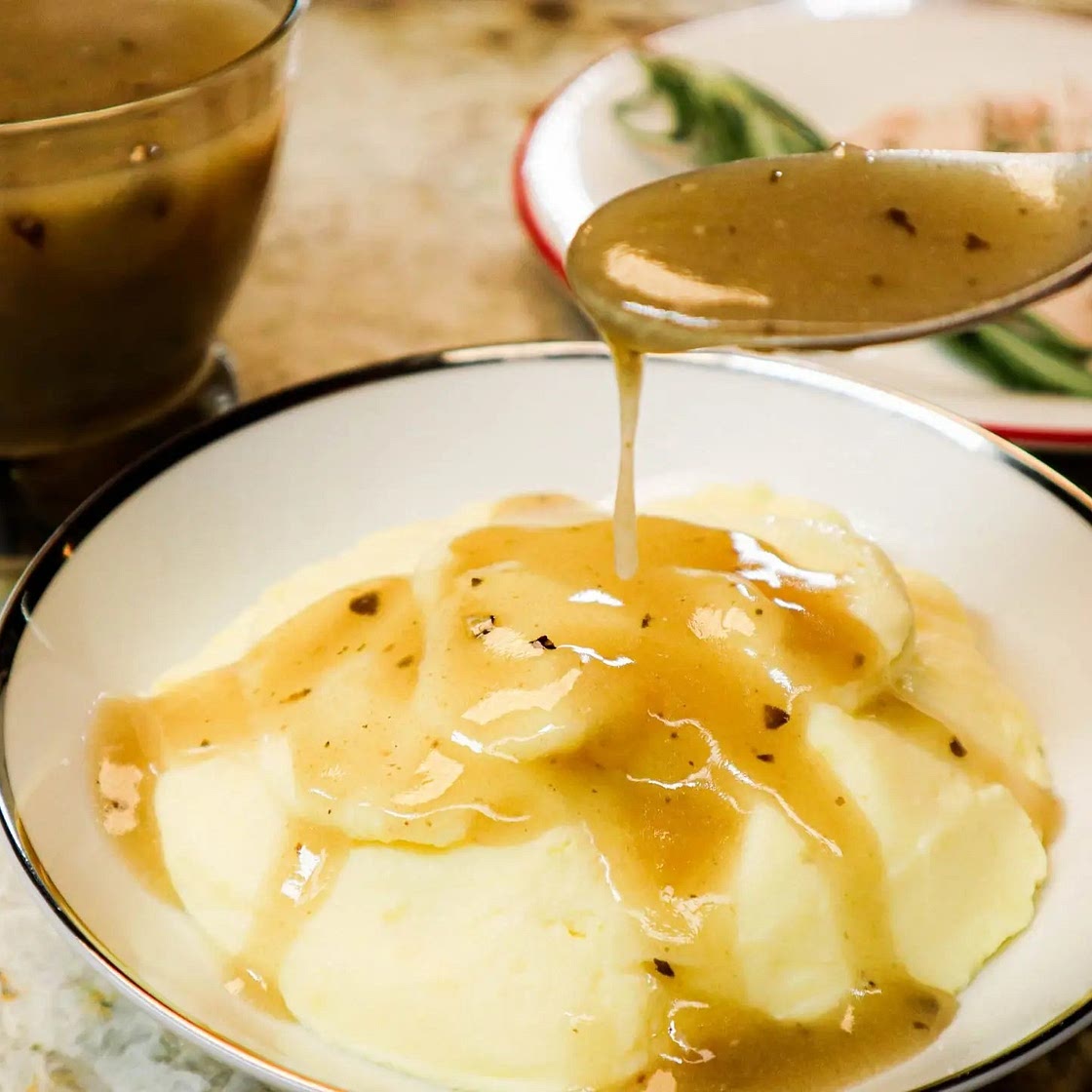 Portobello Sage Gravy