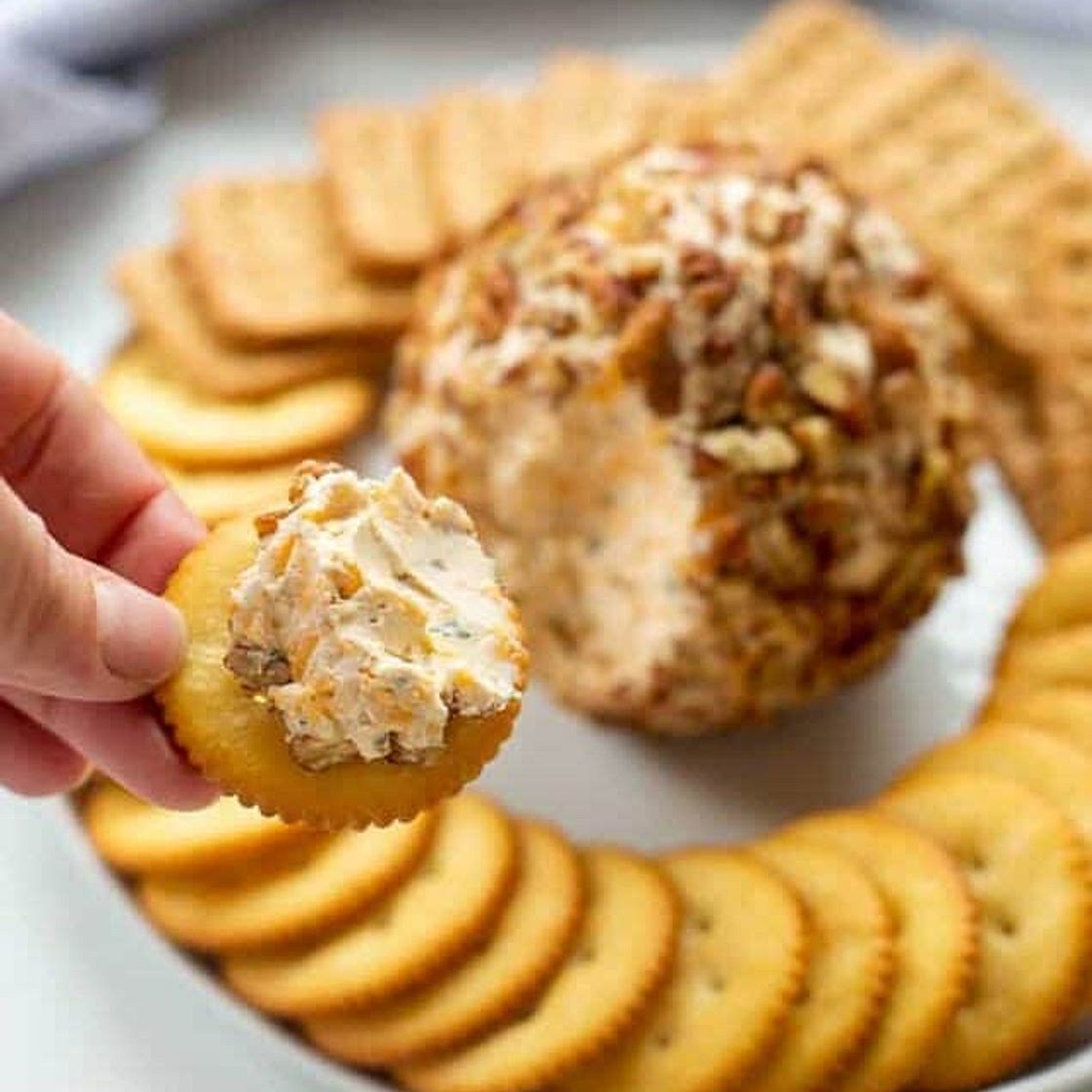 Classic Cheeseball