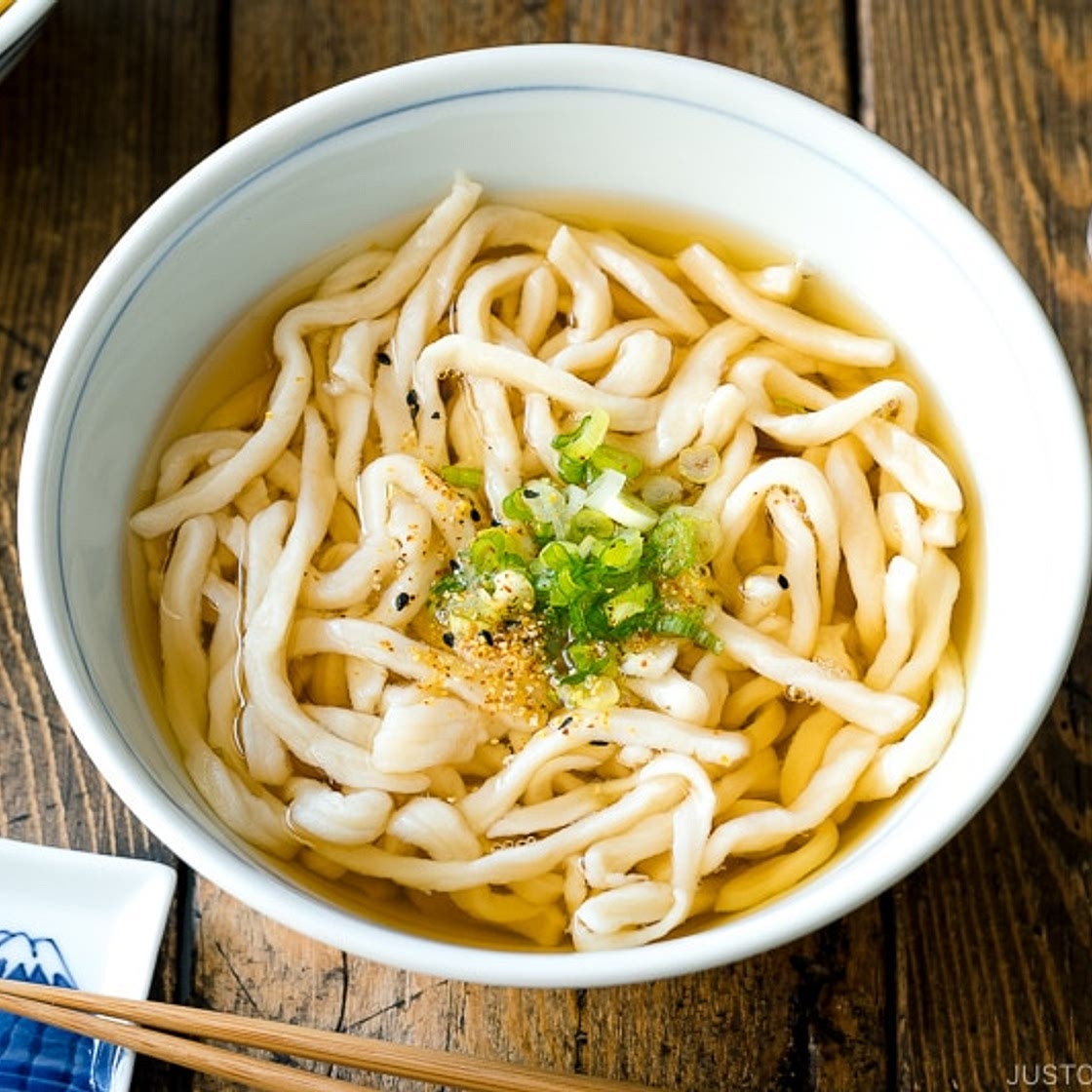 Udon Noodle Soup (Kake Udon)