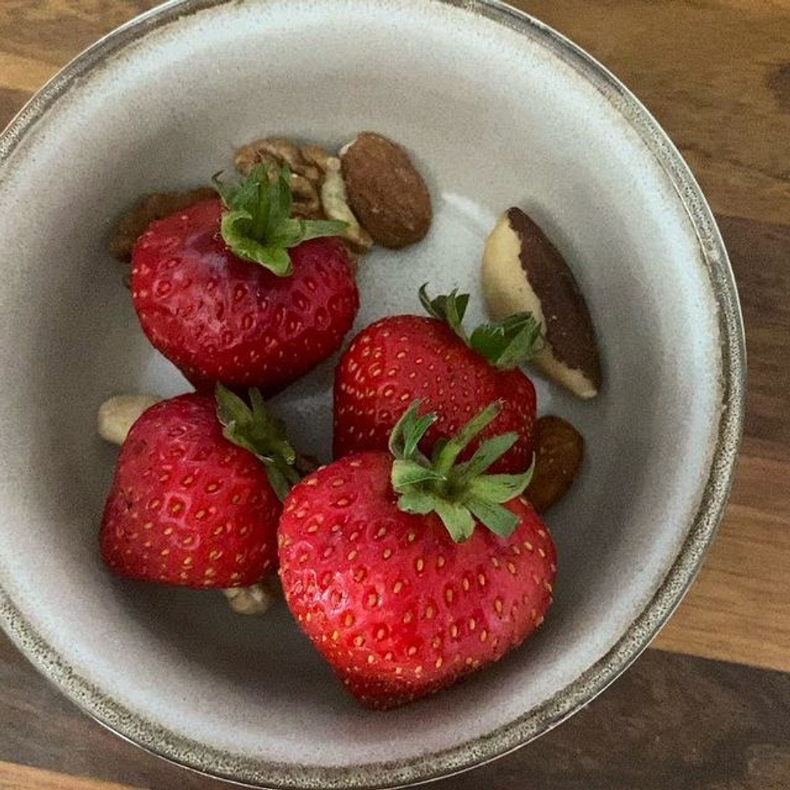 Strawberries and Nuts Snack
