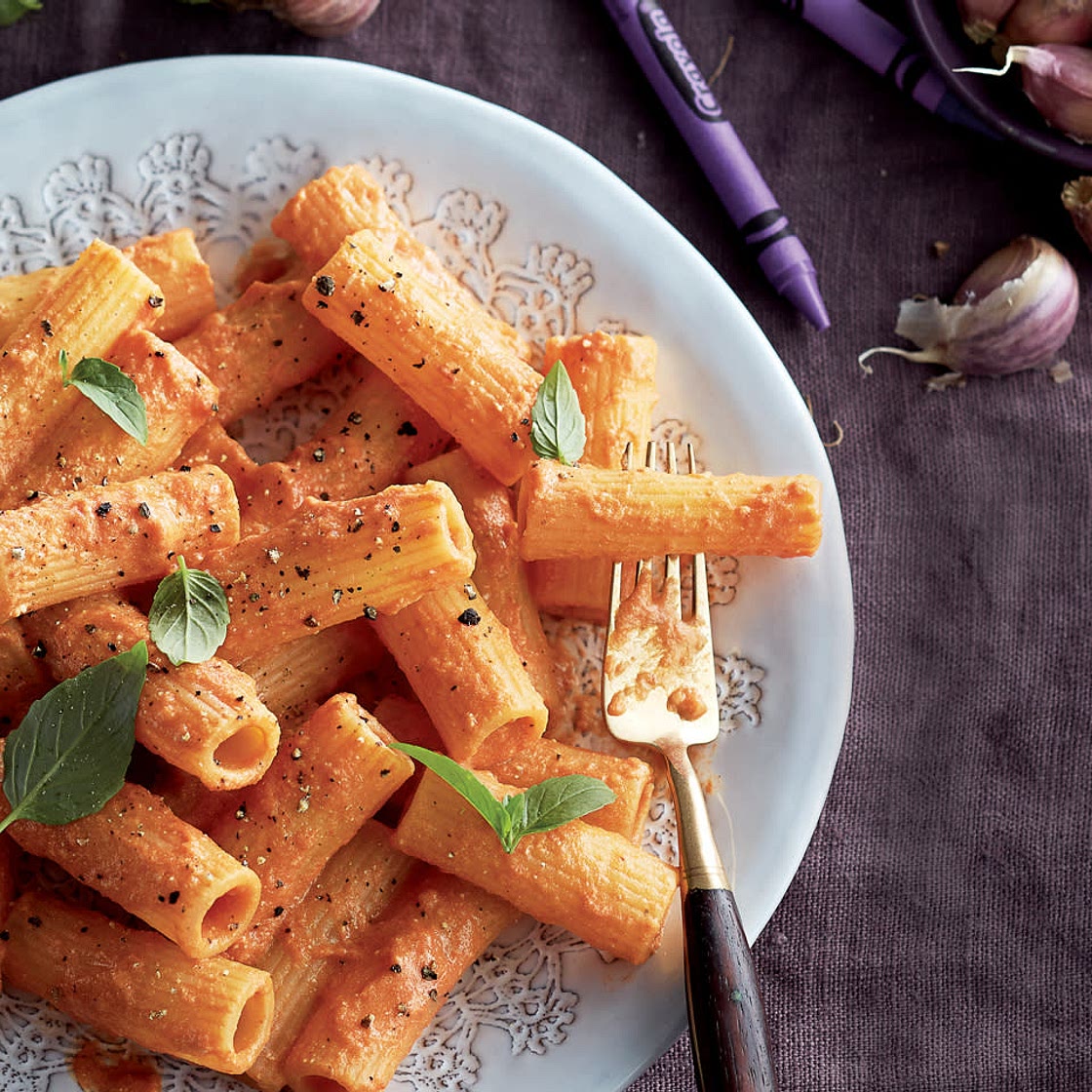 Roasted Garlic Rose Pasta