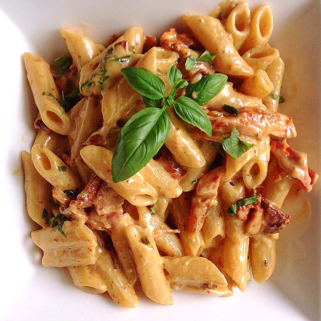 Bacon Sundried Tomato Pasta