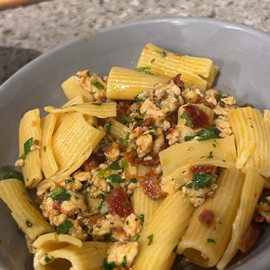 Pasta with Chicken Sun Dried Tomatoes and Garlic