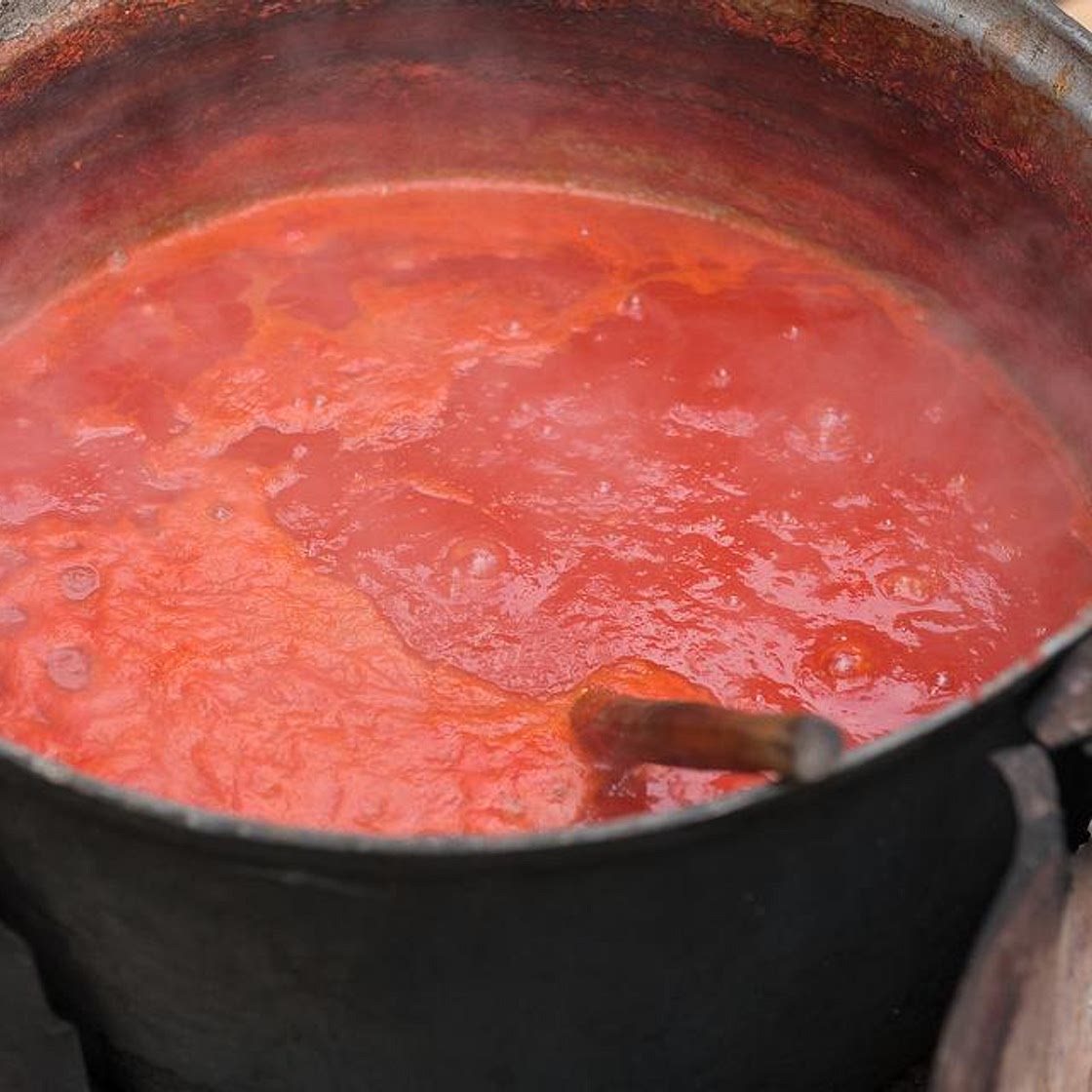 Grandma's Simple Sunday Gravy Recipe: The Easiest Italian Tomato Sauce Recipe