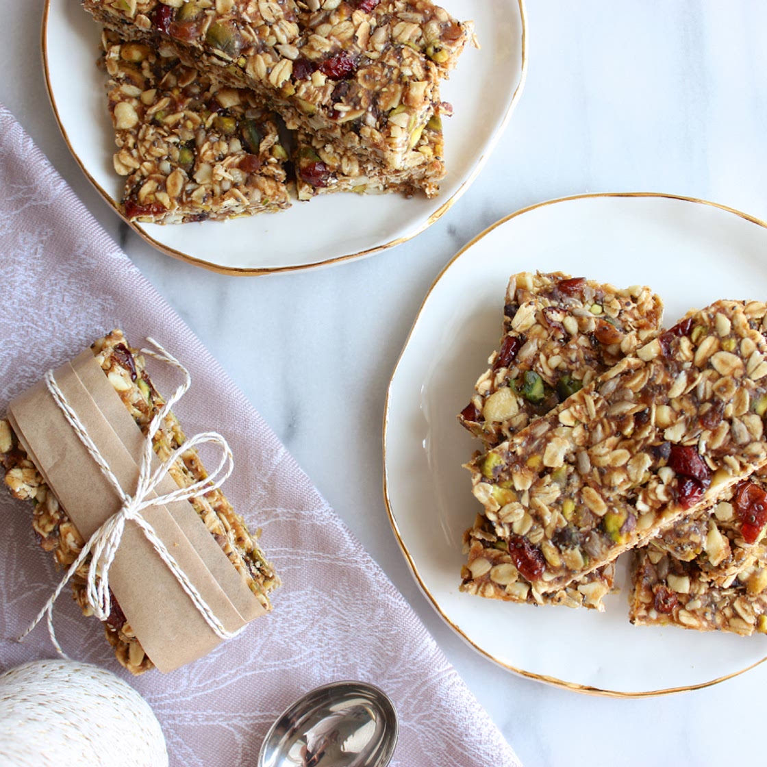 No-Bake Peanut Butter Pistachio Granola Bars — living minnaly