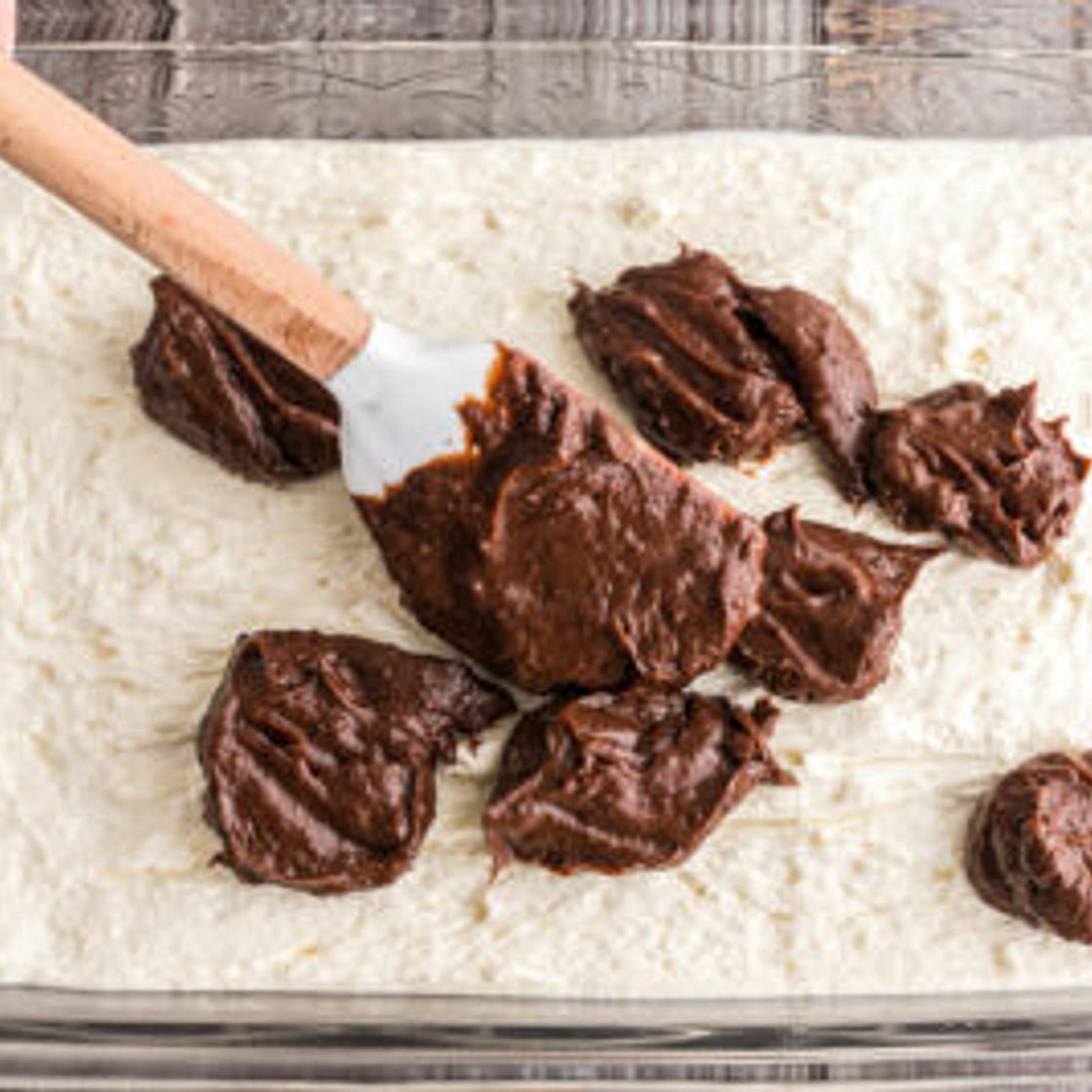 Chocolate Lasagna - Amanda's Cookin'