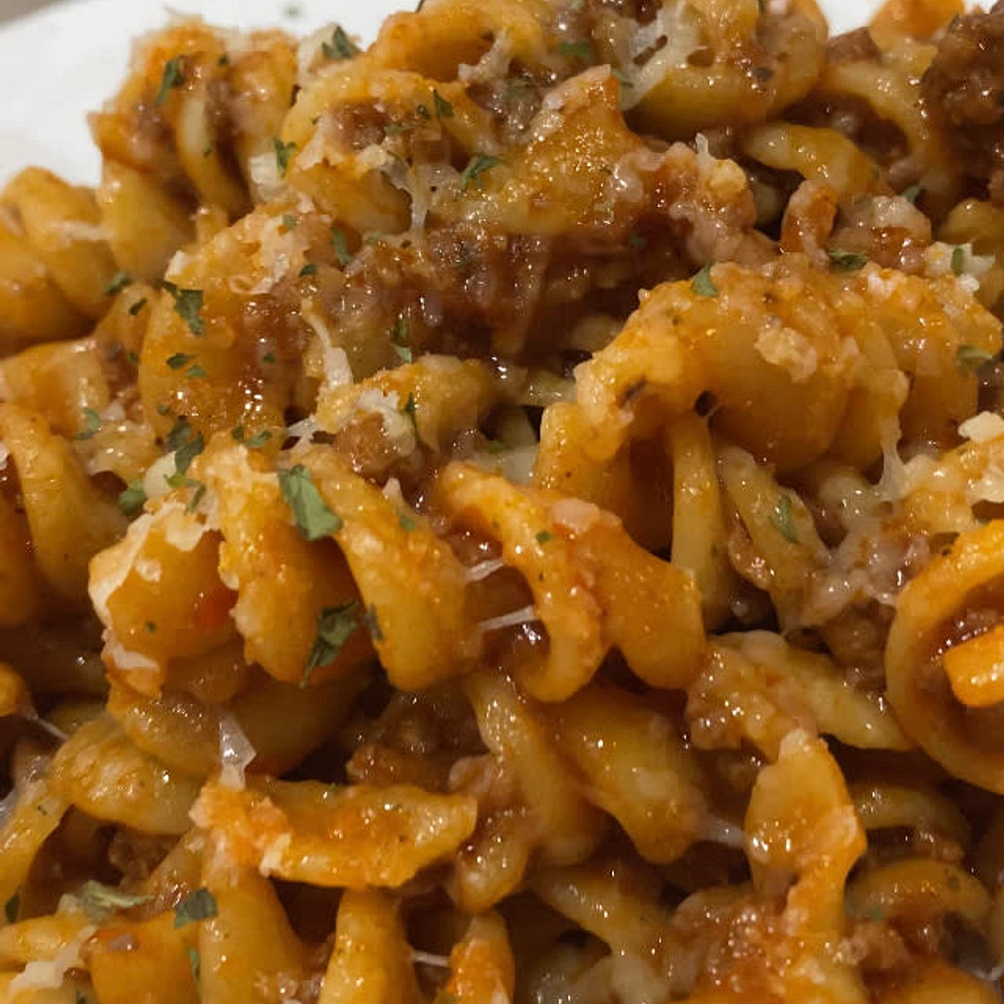 Meat sauce fusilli 