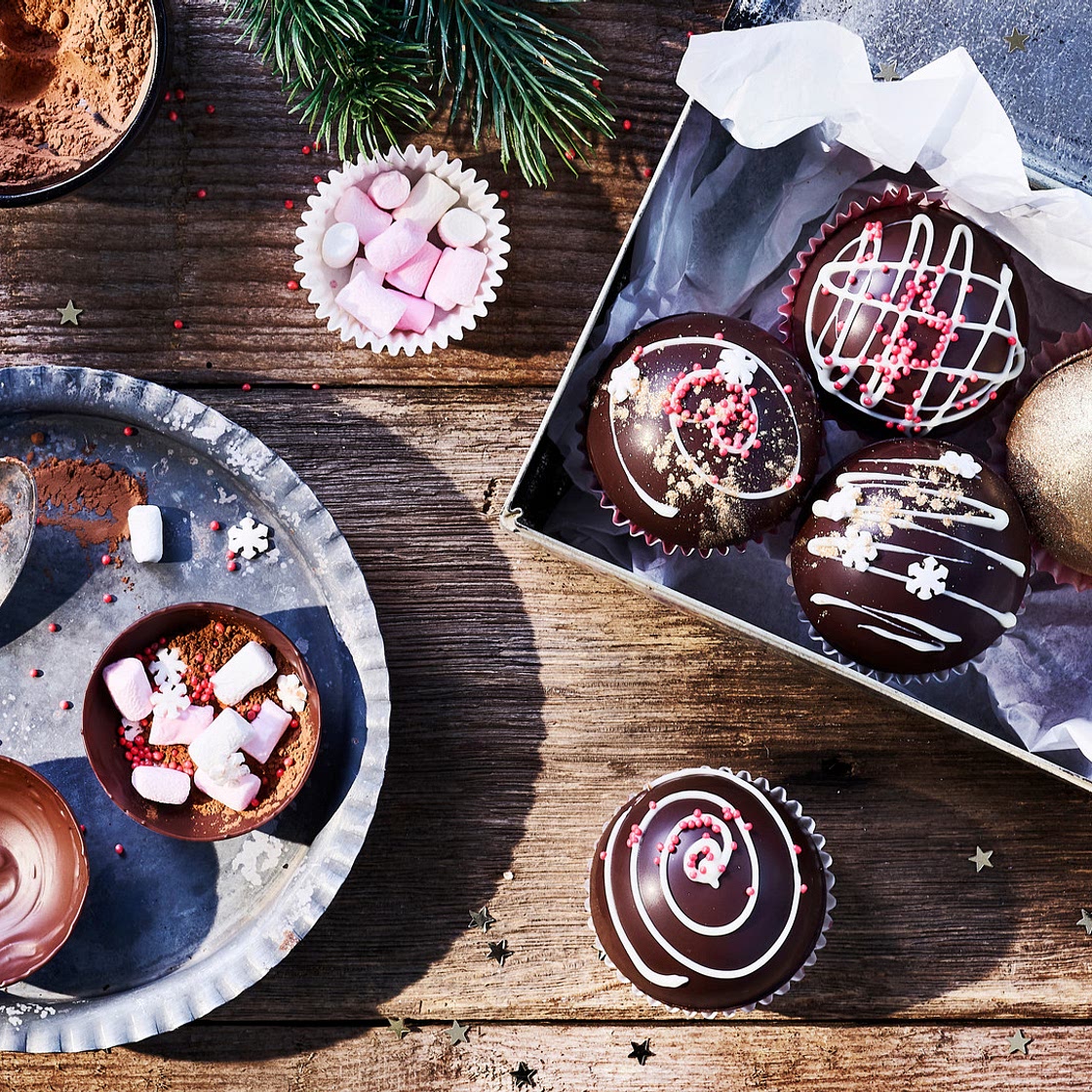 Hot Chocolate Bombs mit Marshmallows