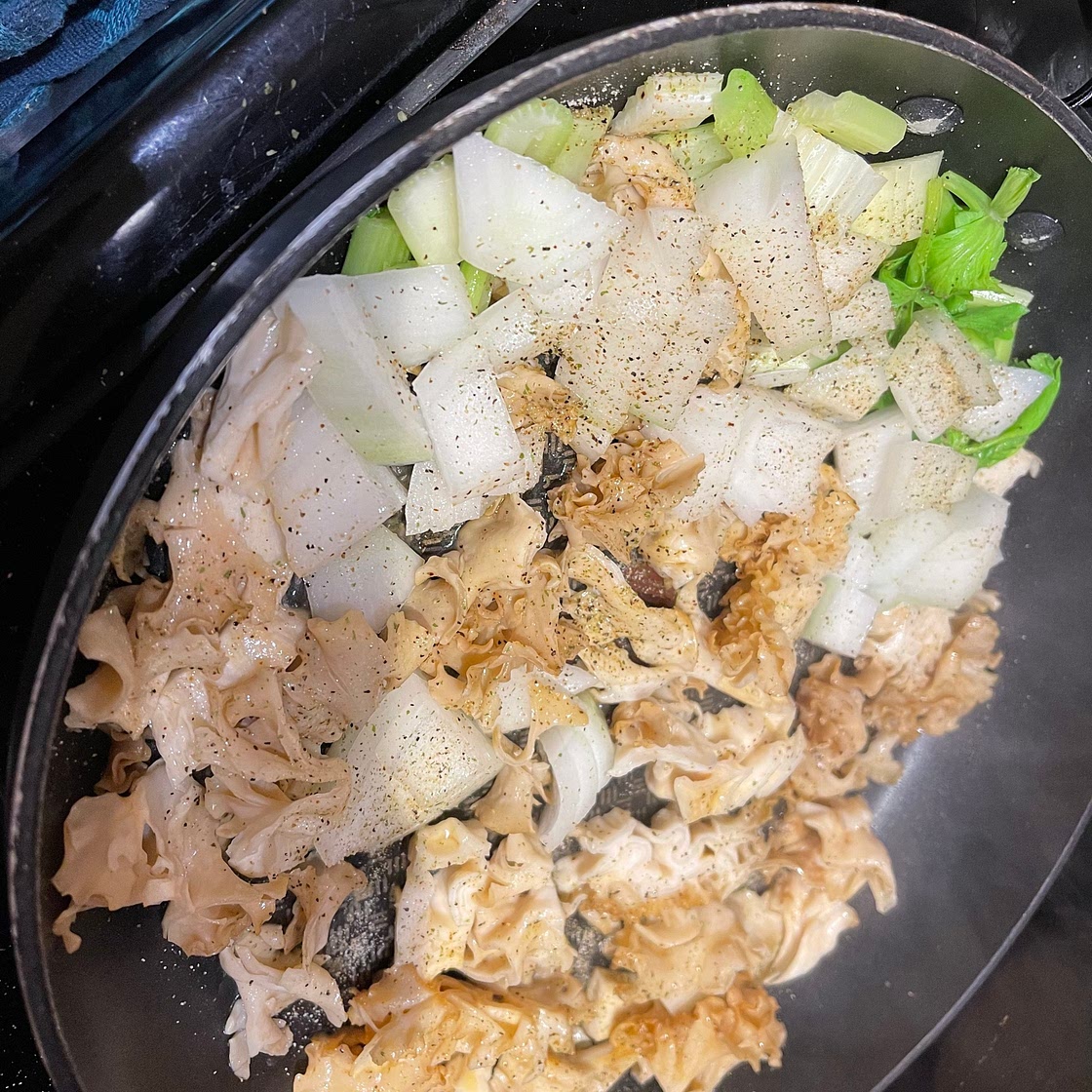 Easy Chicken Bean Soup