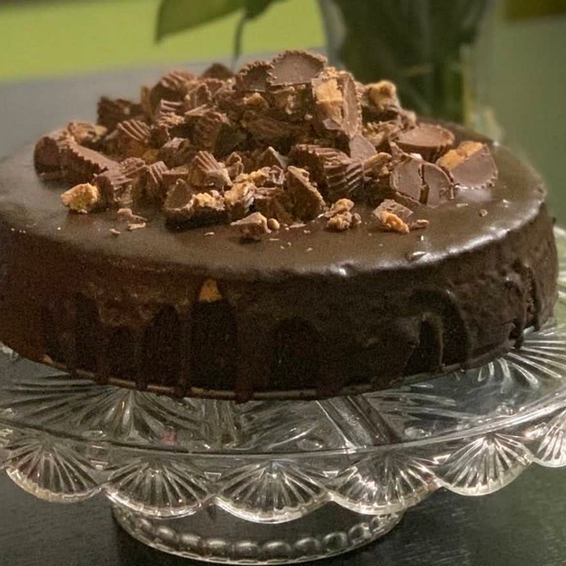 Peanut Butter Cheesecake with Chocolate Ganache