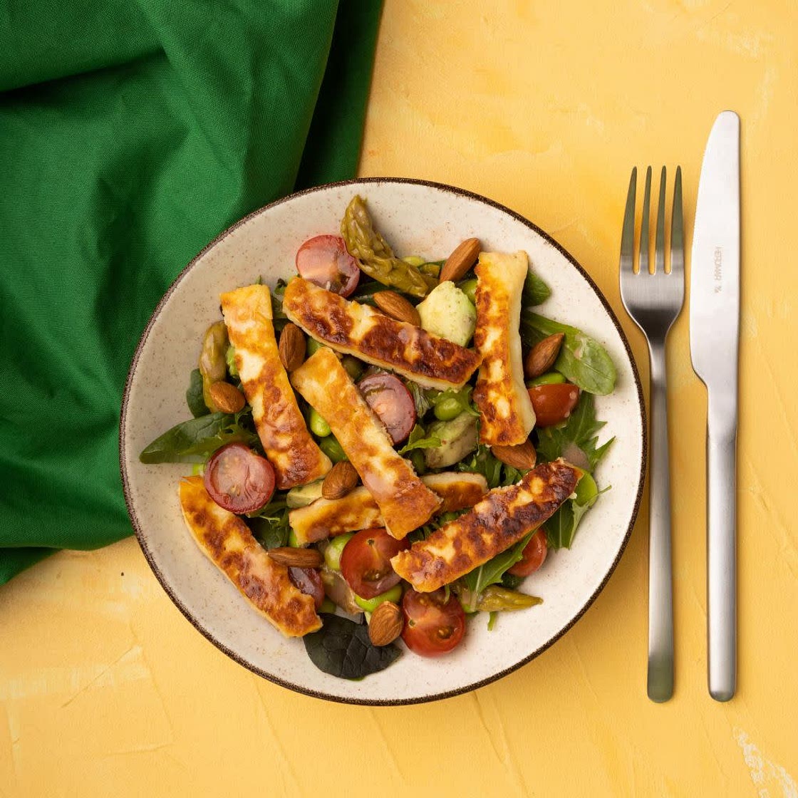 Asparagus, Broad Bean and Halloumi Salad