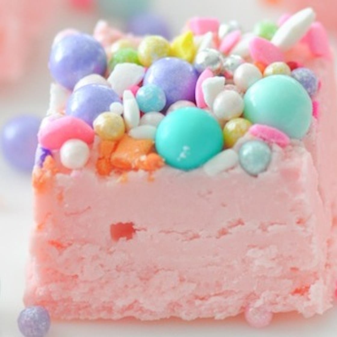 Easy Two Ingredient Unicorn Fudge Recipe | Kara's Party Ideas