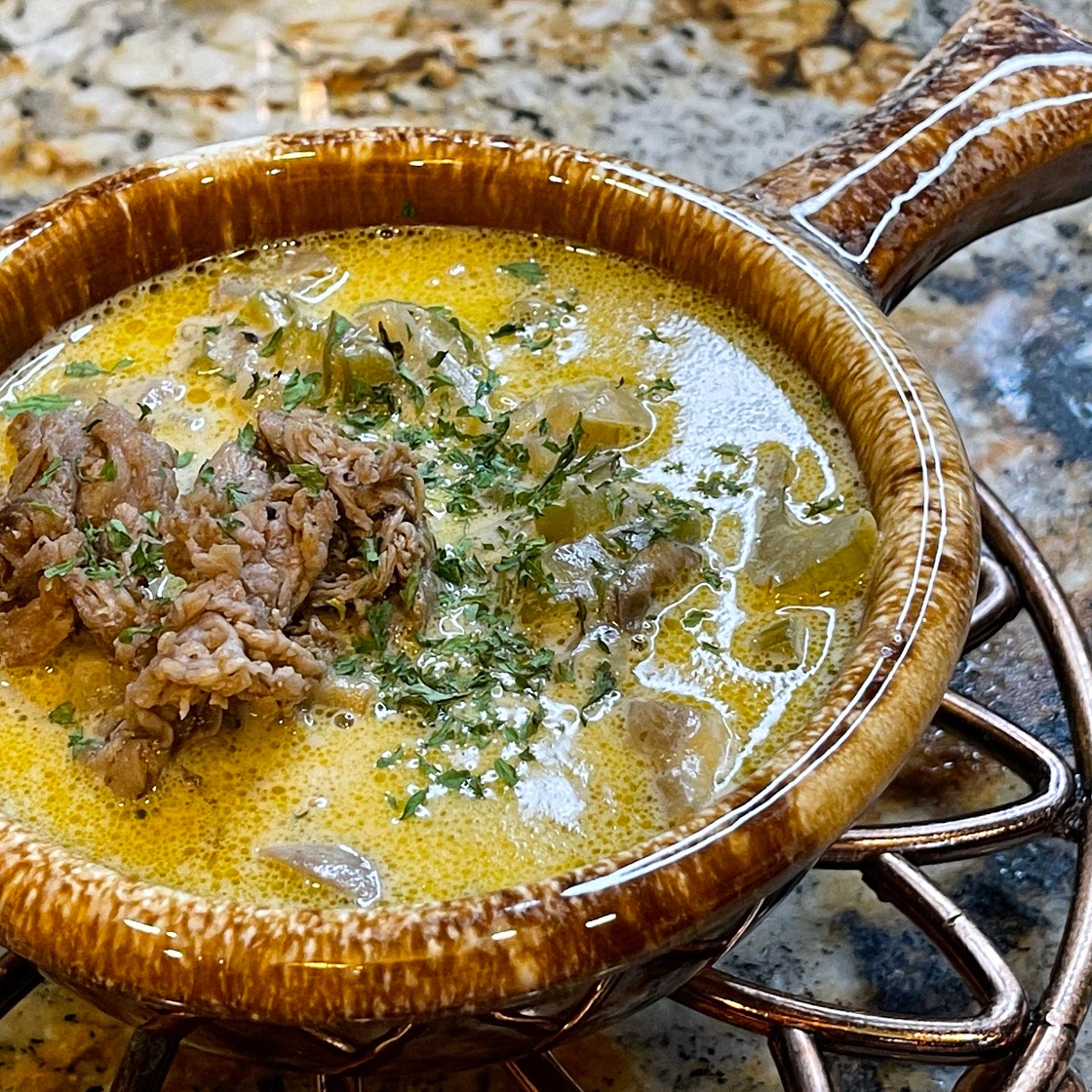 Keto Philly Cheesesteak Soup