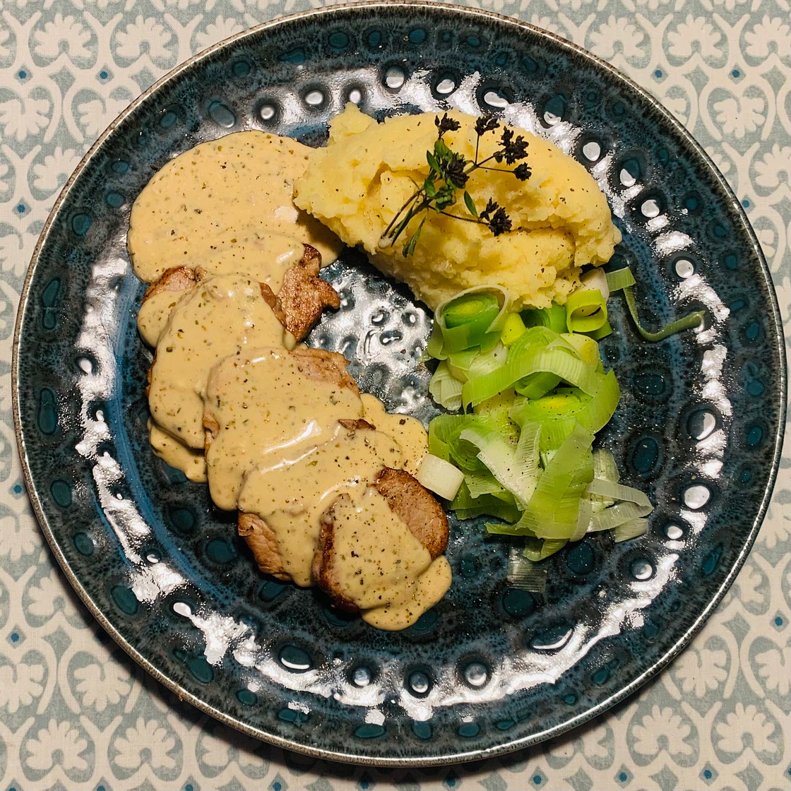 Camembert pork fillets 