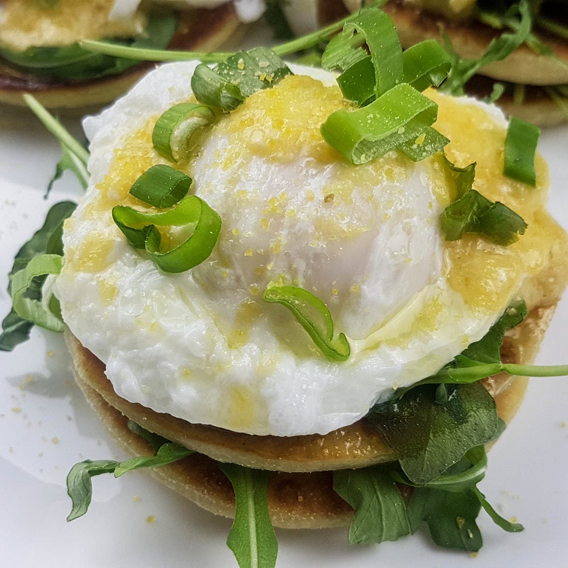 English muffins with poached egg and Dutch sauce