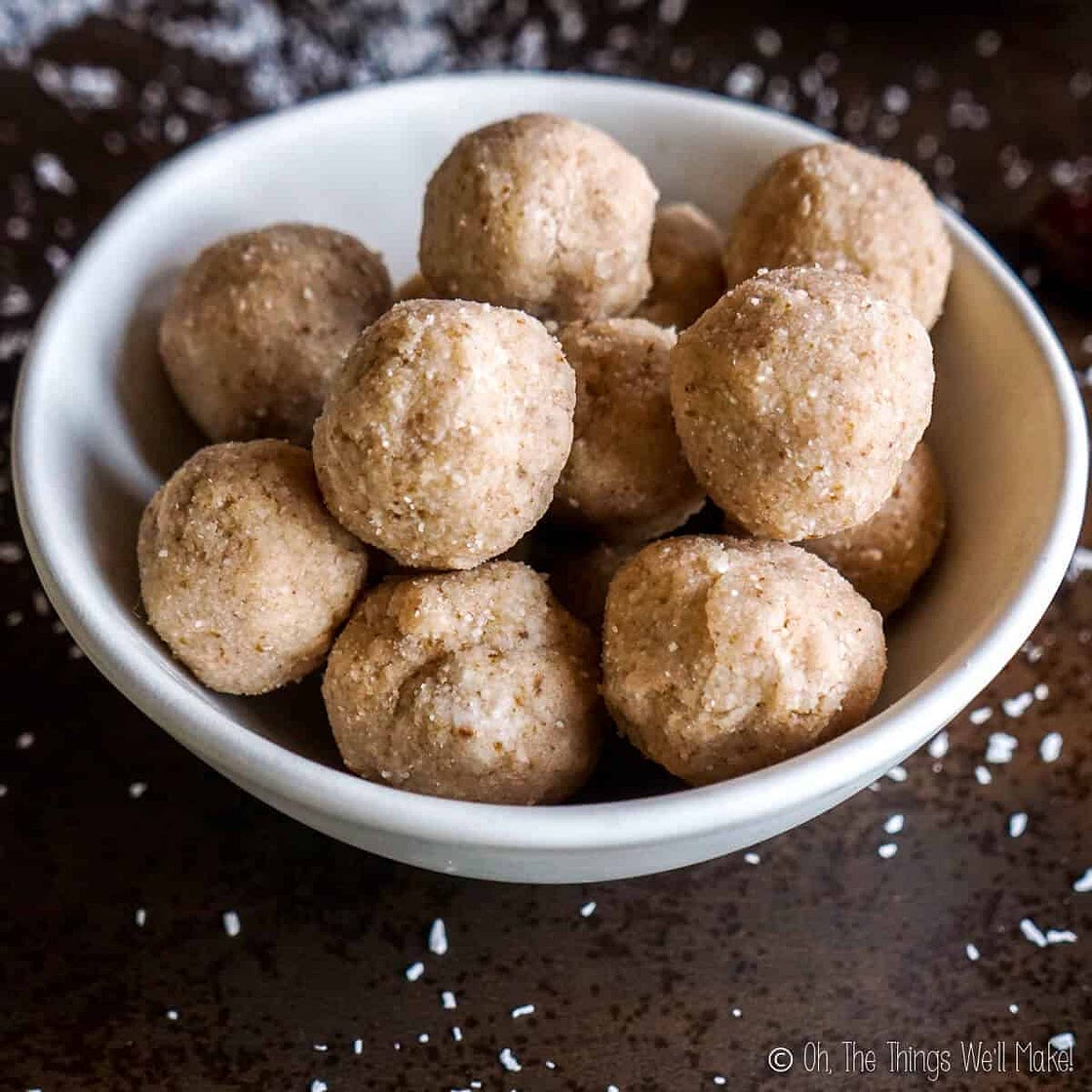 Coconut Date Balls