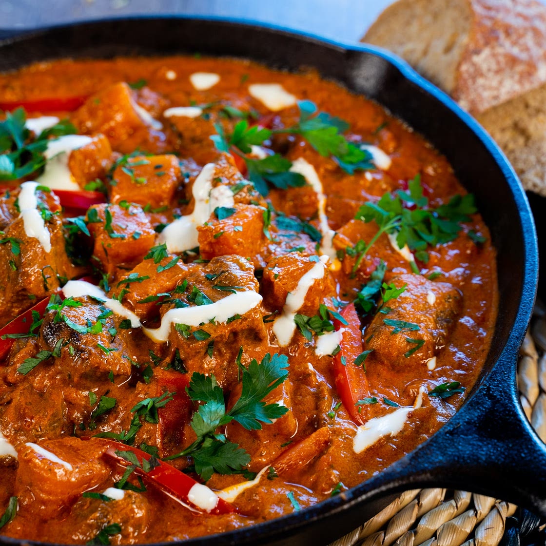 Slowcooker Beef Goulash by Pureety