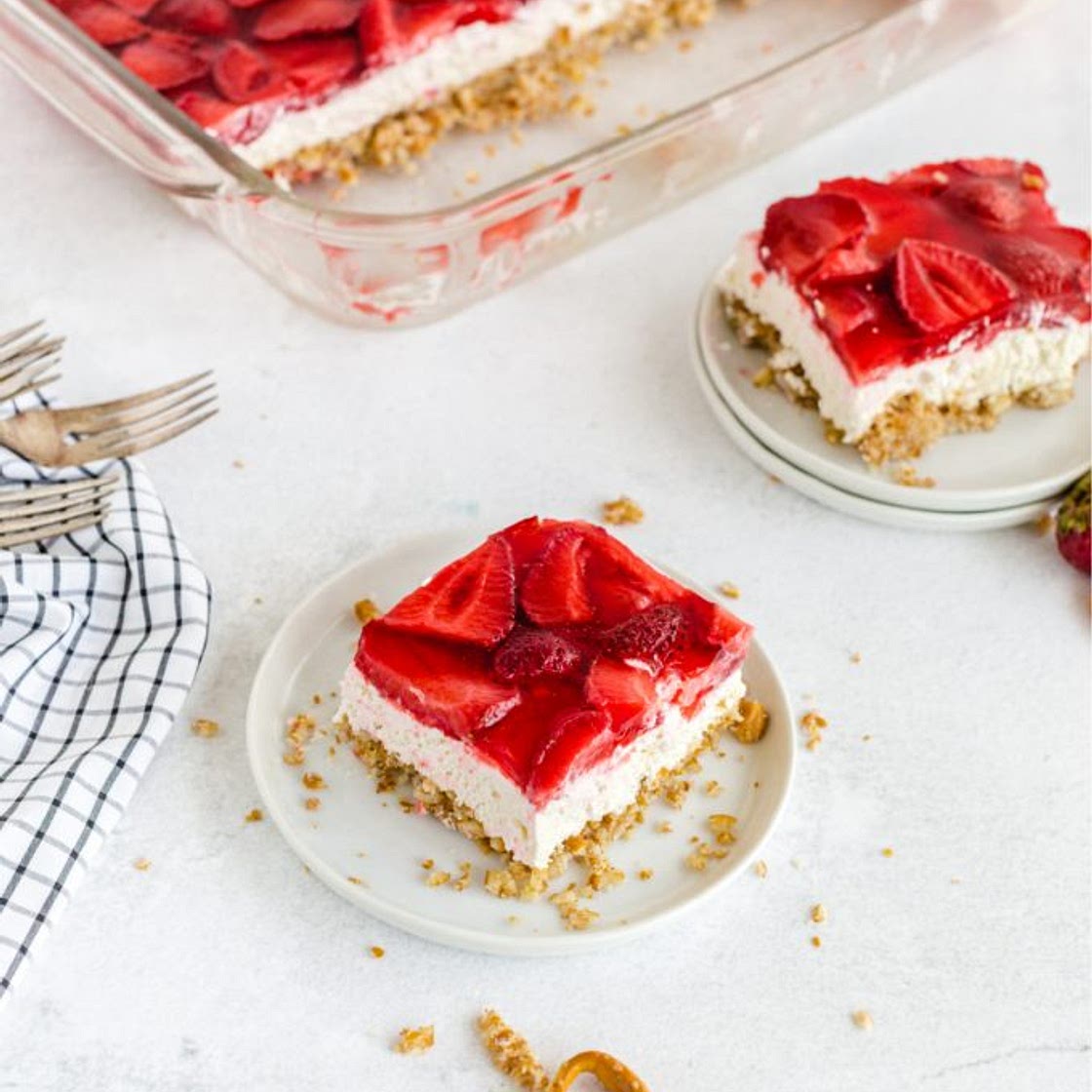 Strawberry Pretzel Salad