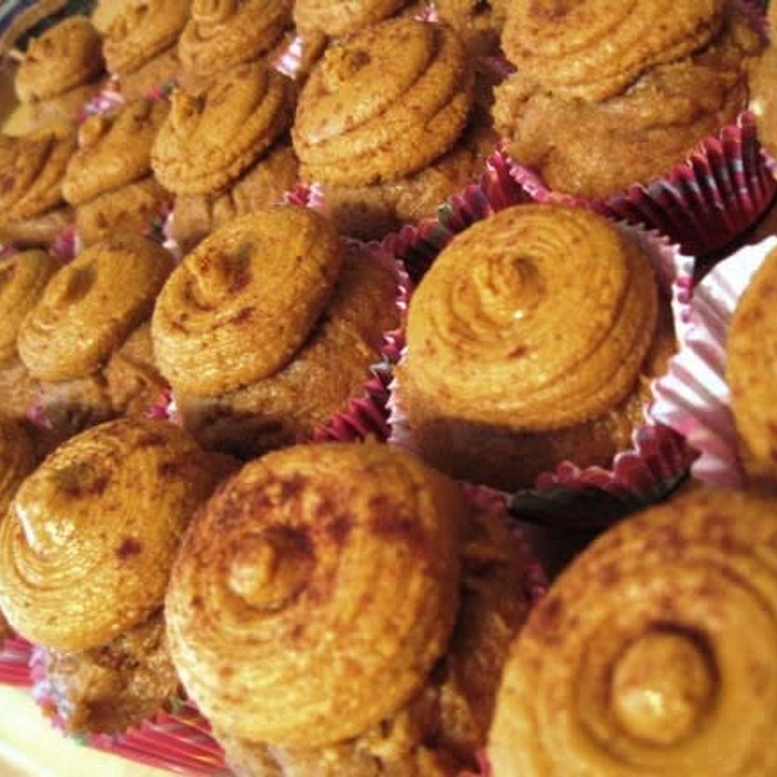 Mini Pumpkin Spice Cupcakes with Cinnamon Chip Icing