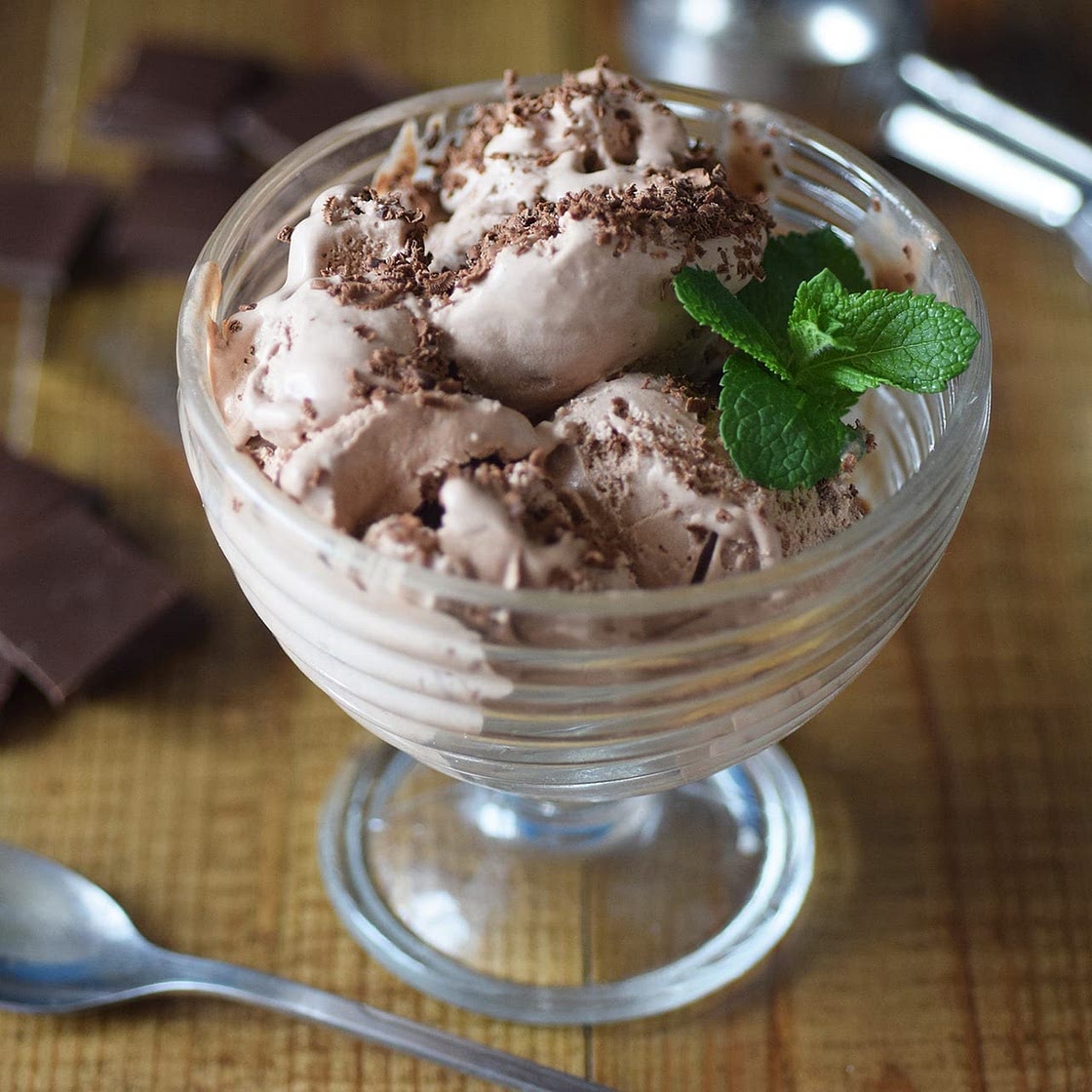 Chocolate Greek Yogurt Ice Cream