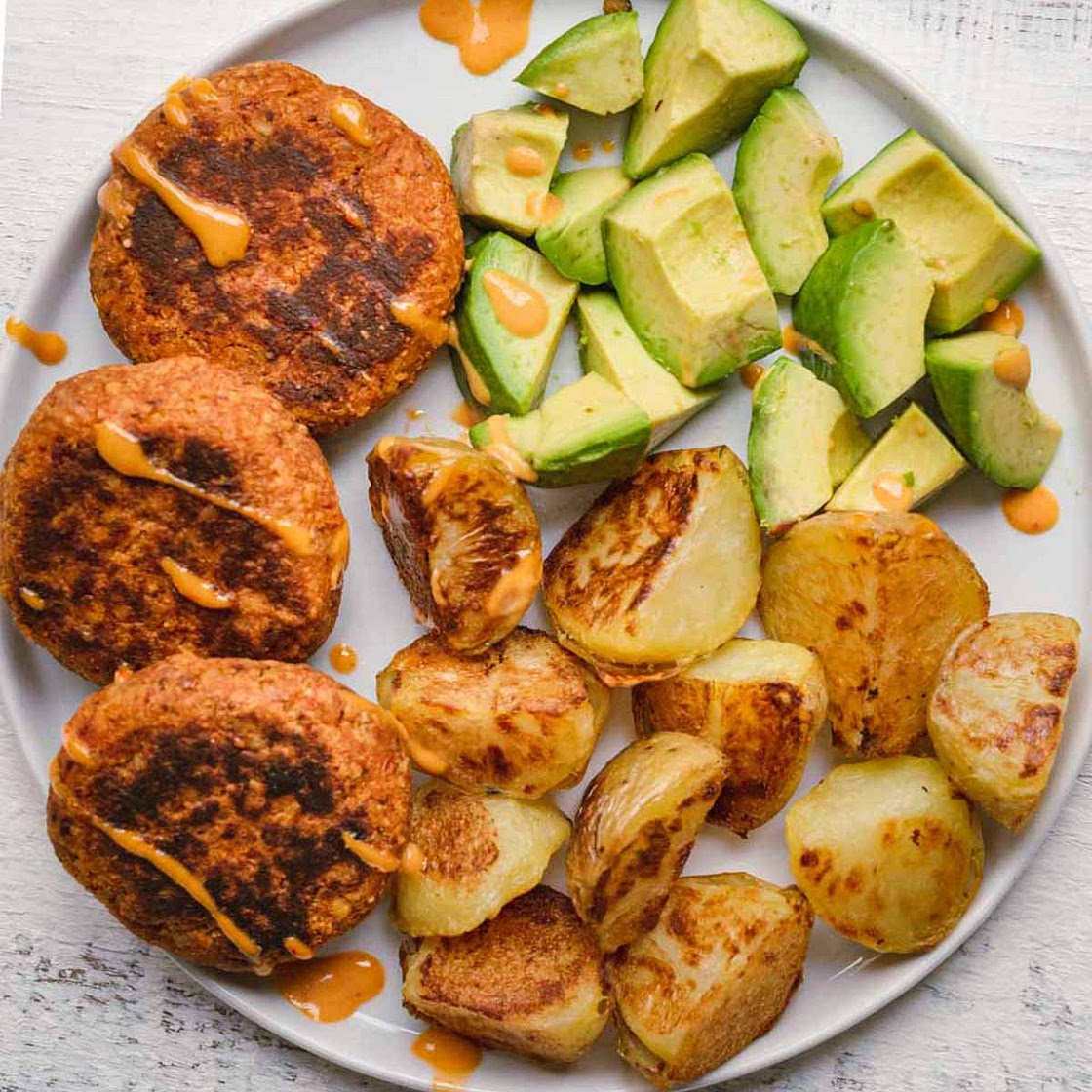 Sun-Dried Tomato Tempeh Burgers