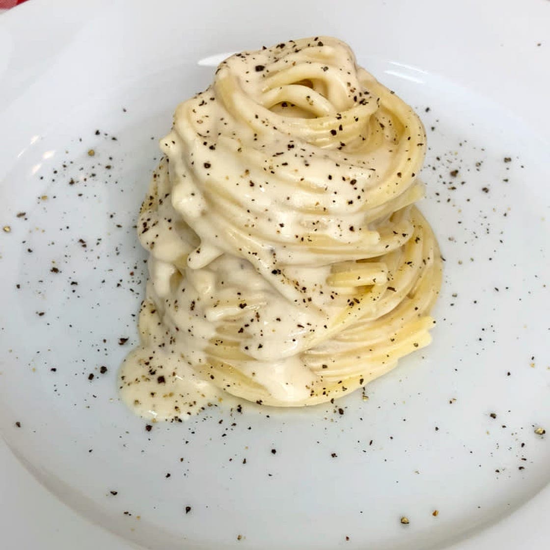 SPAGHETTI CACIO E PEPE