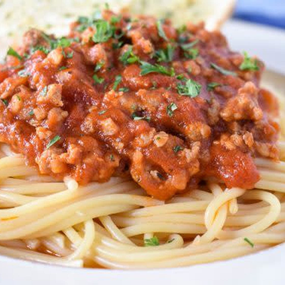 Pasta with Mushrooms and Red Sauce