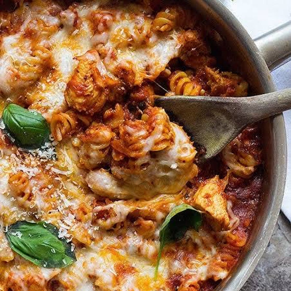 One Pot “Chicken Parm” Pasta