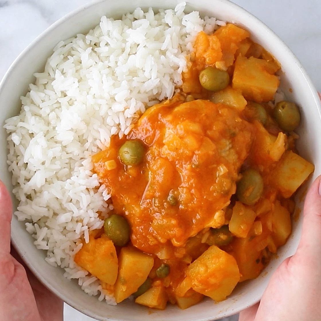 Instant Pot Estofado de Pollo (Puerto Rican–Style Chicken Stew)
