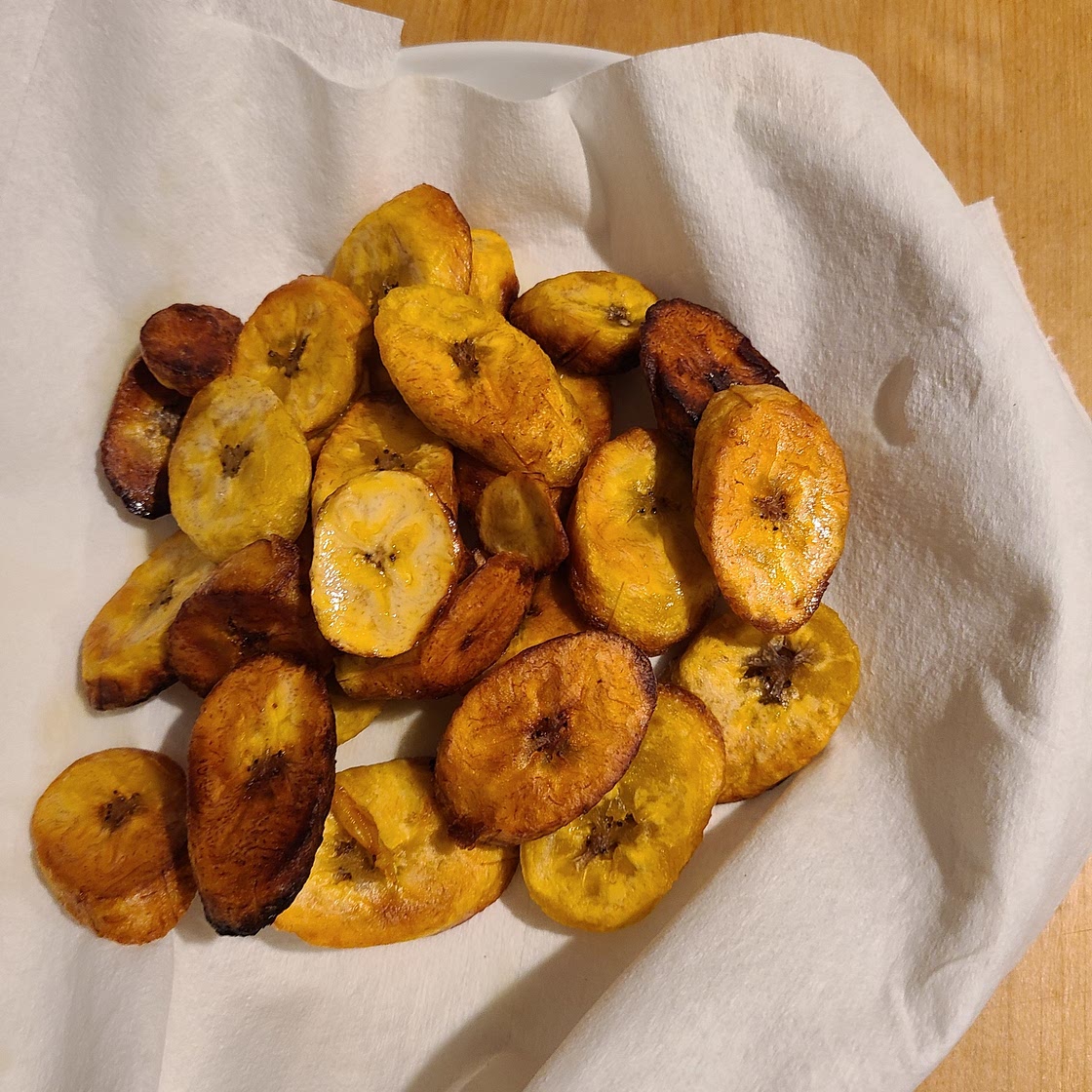 Tajadas de Plátano (Fried Ripe Plantain)