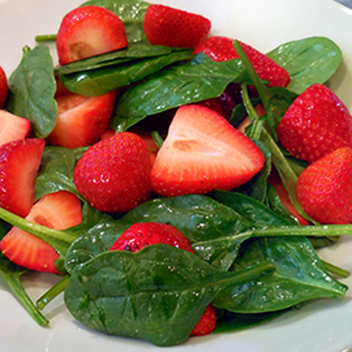 Spring Strawberry Spinach Salad | PKU