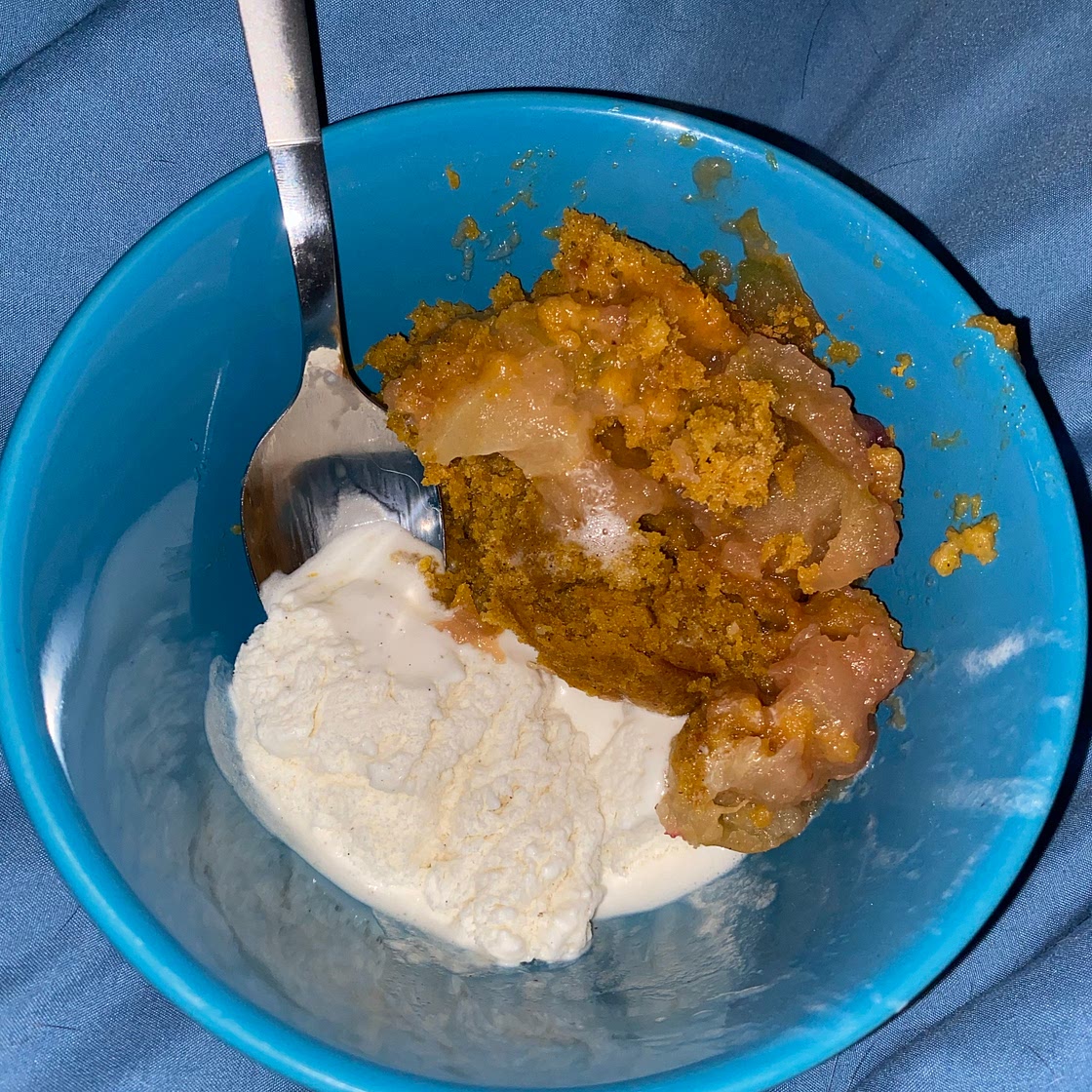 Slow-Cooked Pumpkin Apple Cobbler