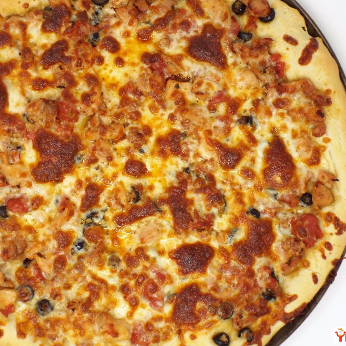 Chicken Puttanesca Pizza