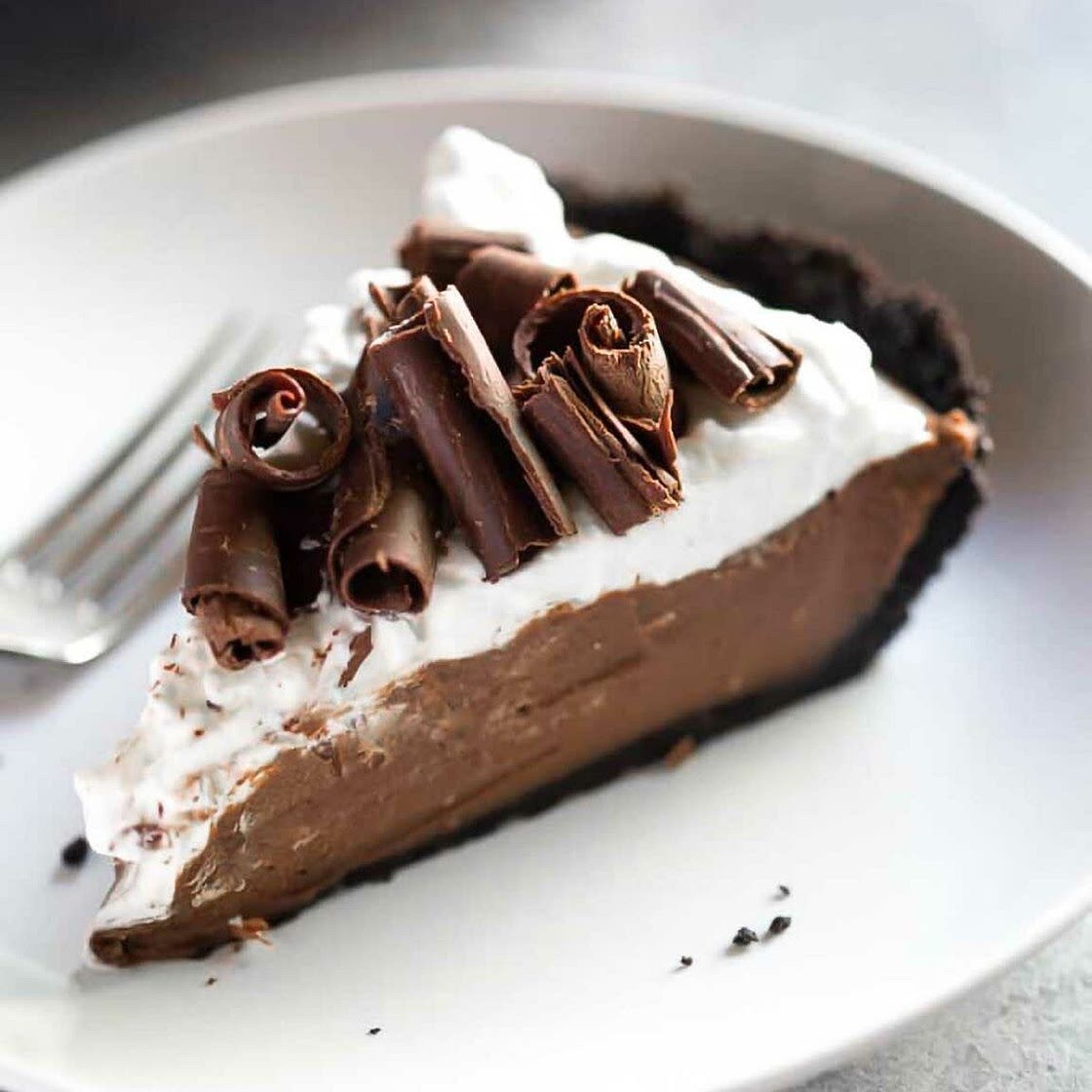 Chocolate cream pie