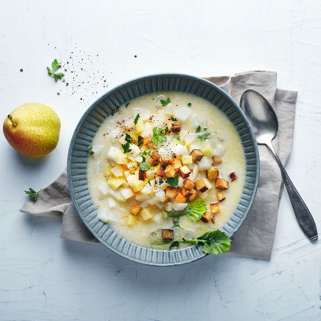 Veganer Kohlrabi-Eintopf mit Birne