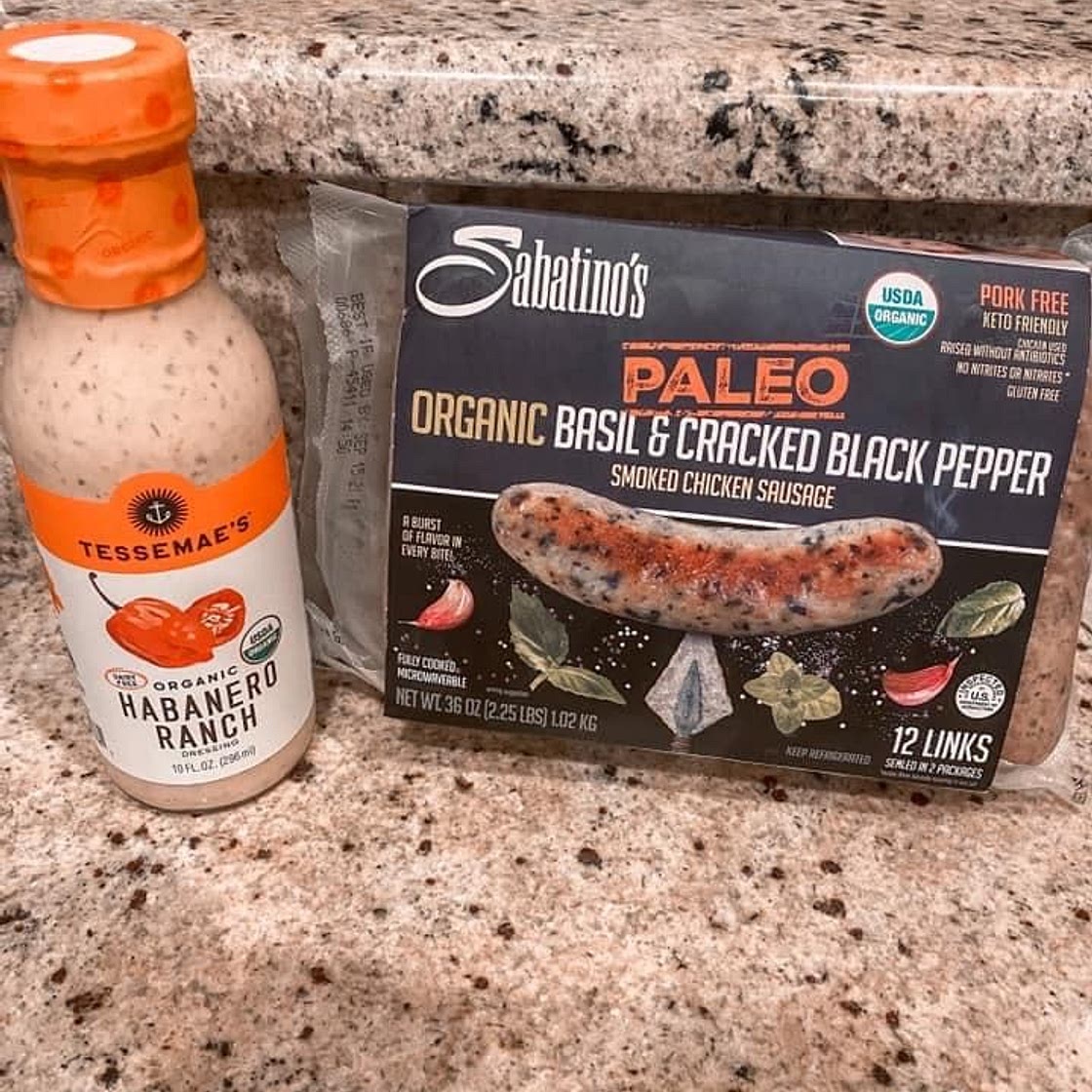 Chicken Sausage Rainbow Veggie Bowl w/ Habanero Ranch