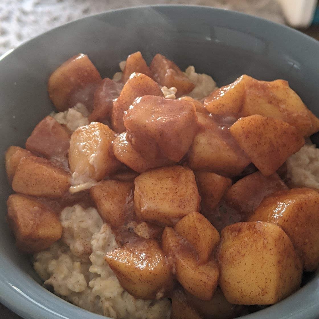 Cinnamon Apple Oatmeal