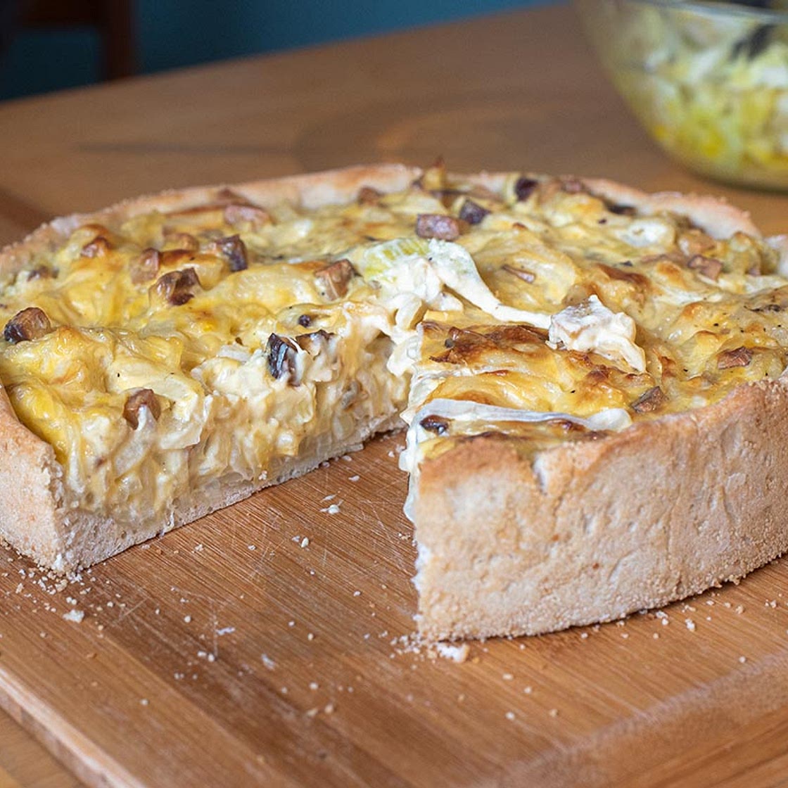 Veganer Zwiebelkuchen: Rezept für den herzhaften Klassiker - PETA Deutschland e.V