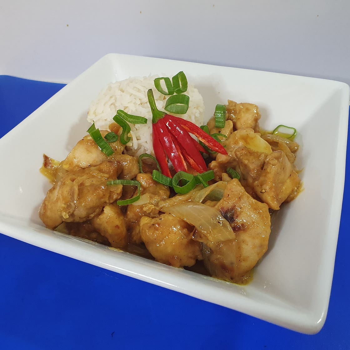 CHICKEN IN PEANUT SAUCE