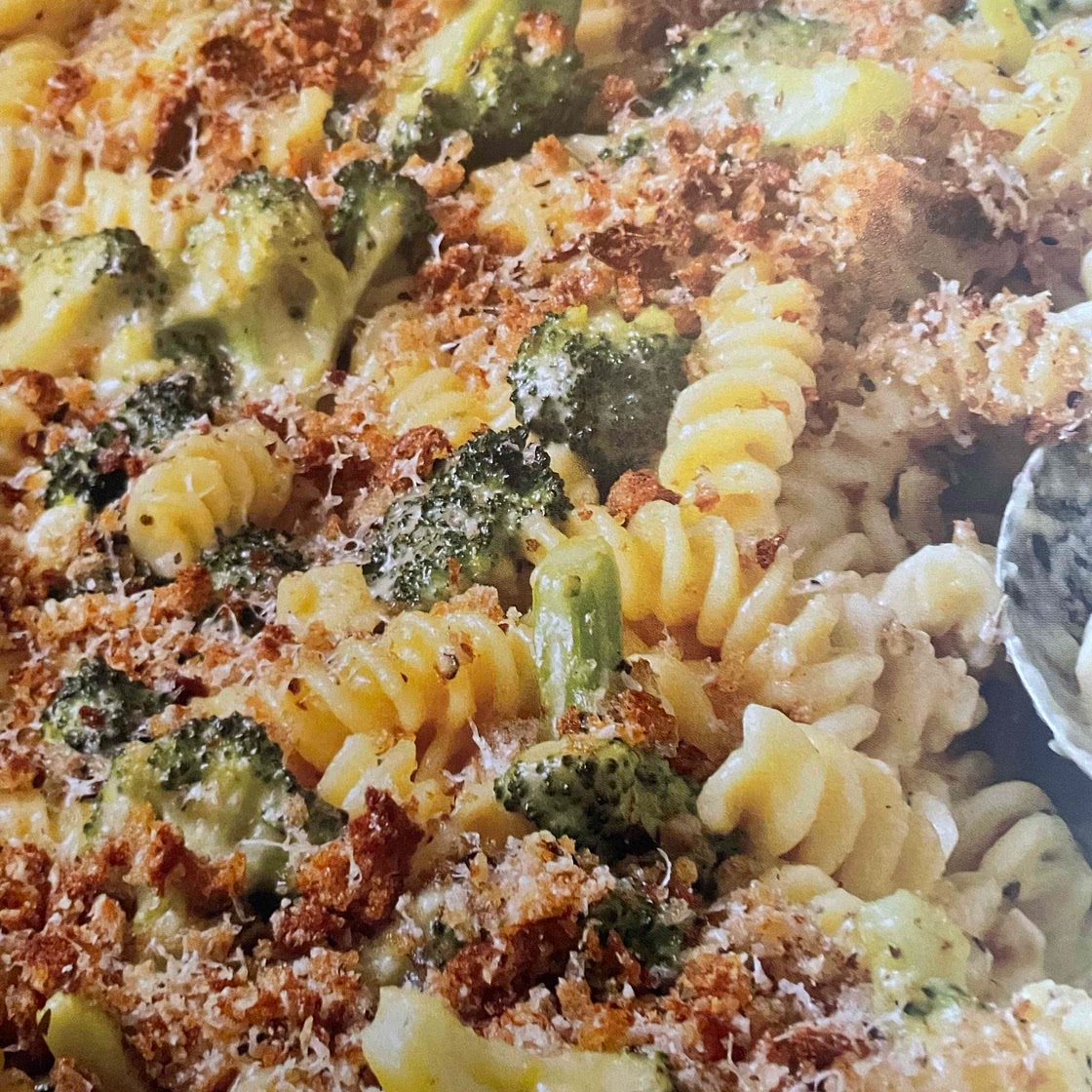 Skinny Broccoli Mac and Cheese