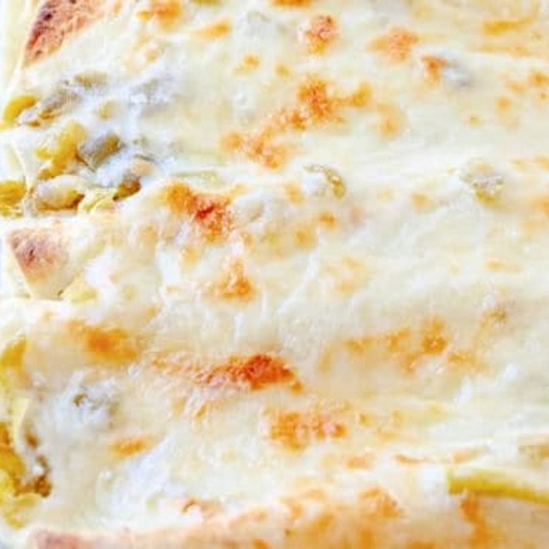 EASY CREAMY WHITE CHICKEN ENCHILADAS