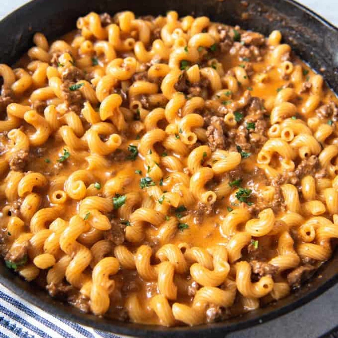 Cheeseburger Macaroni Skillet