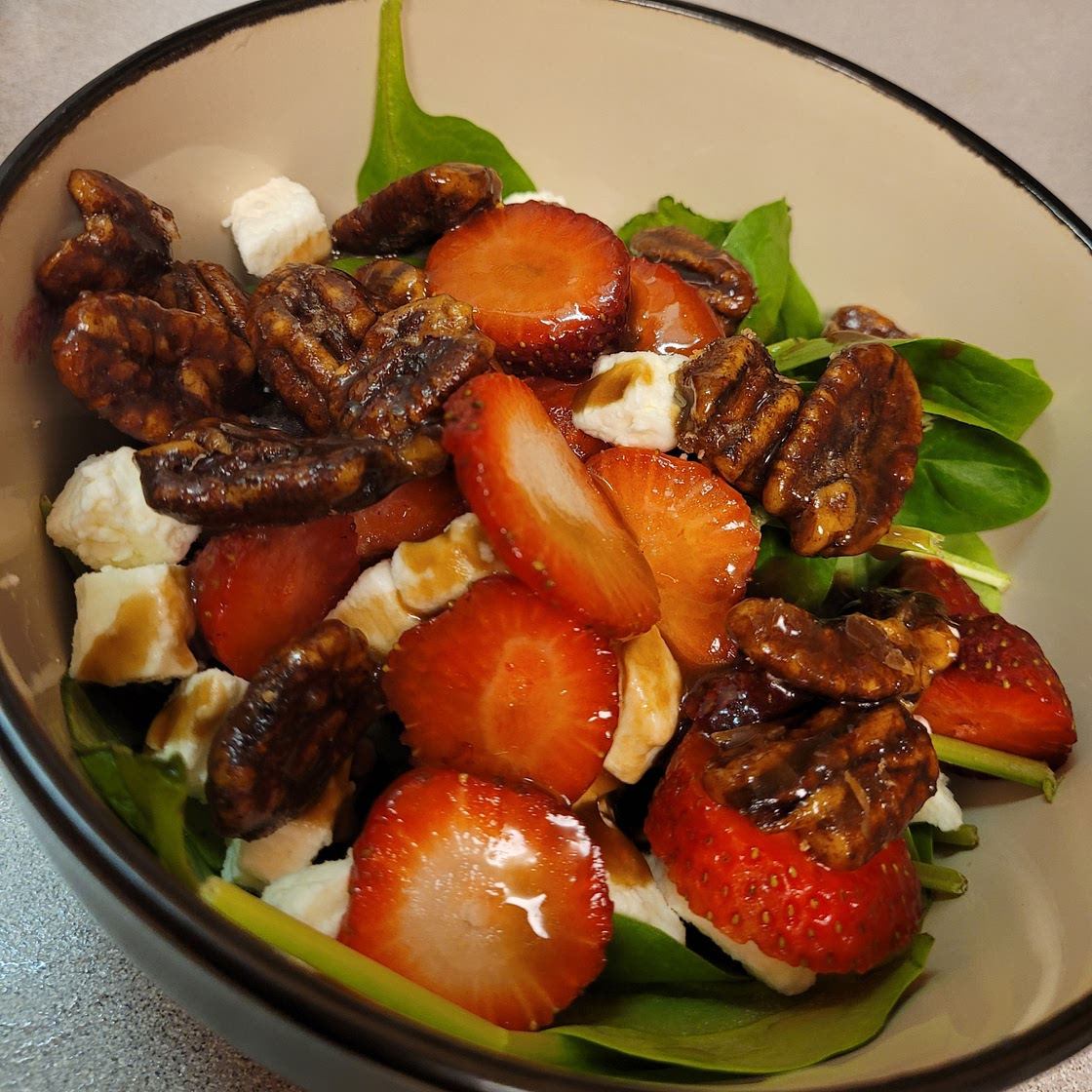 Turkey strawberry spinach feta cheese salad with candied pecans