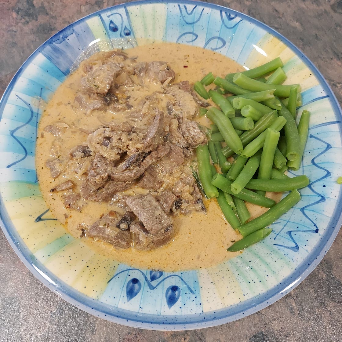 SUPER-SPEEDY BEEF STROGANOFF