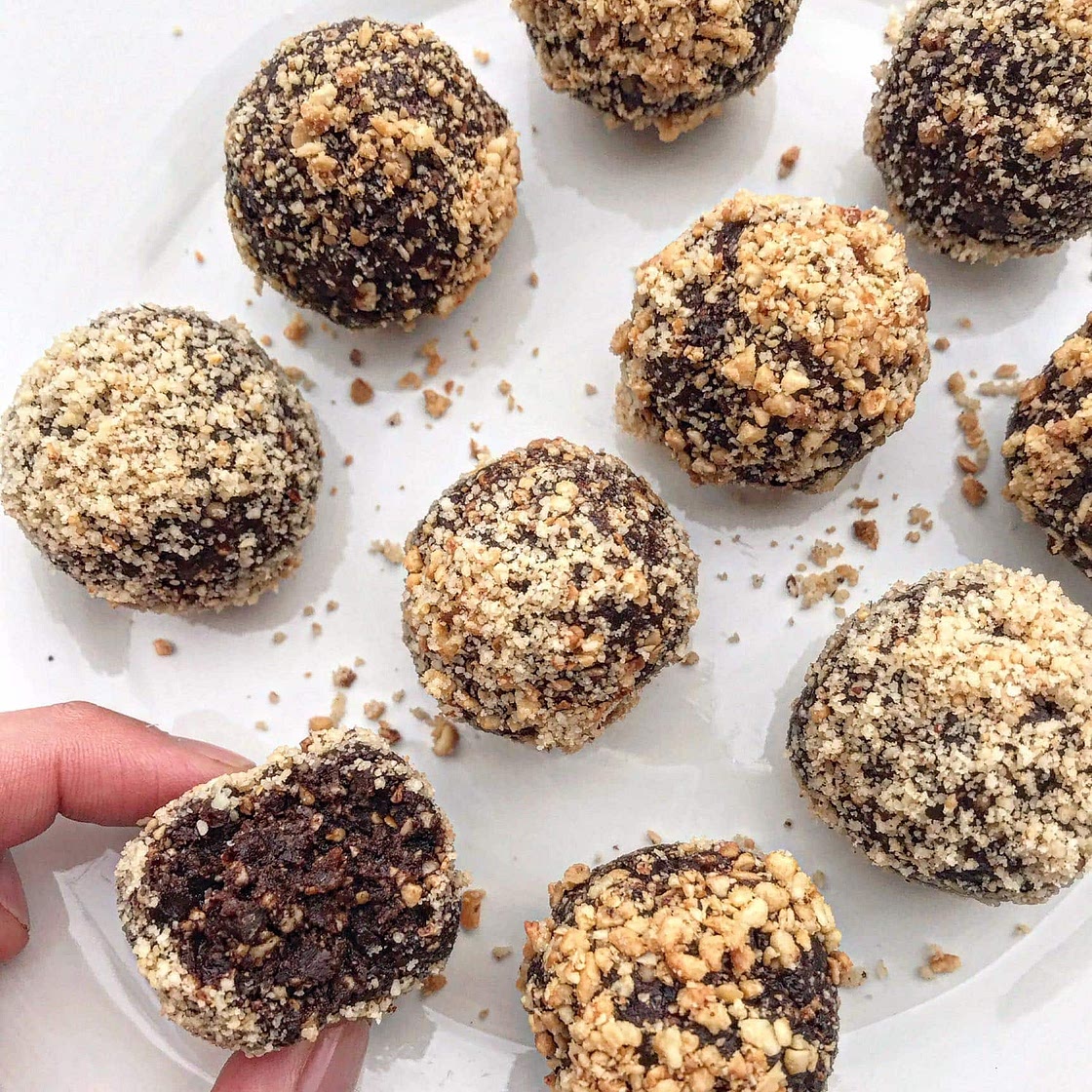 Four-Ingredient Chocolate Hazelnut Bliss Balls