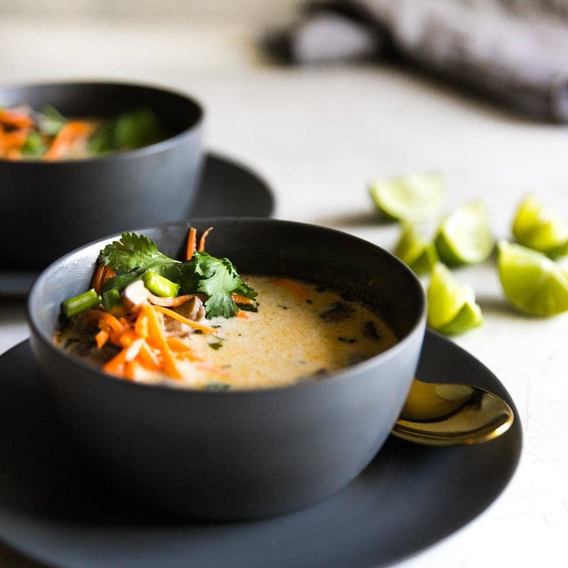 Easy Tom Kha Soup (Vegetarian Thai Coconut Soup)