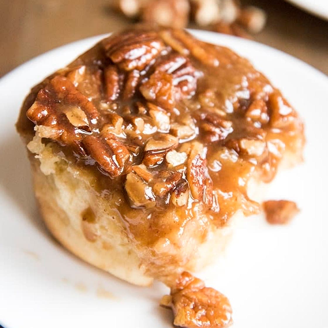 STICKY PECAN BUNS