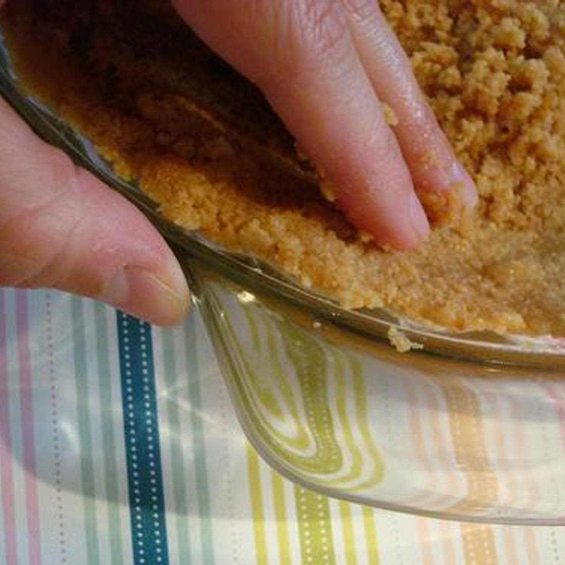 How to Make a Cookie Crumb Pie Crust