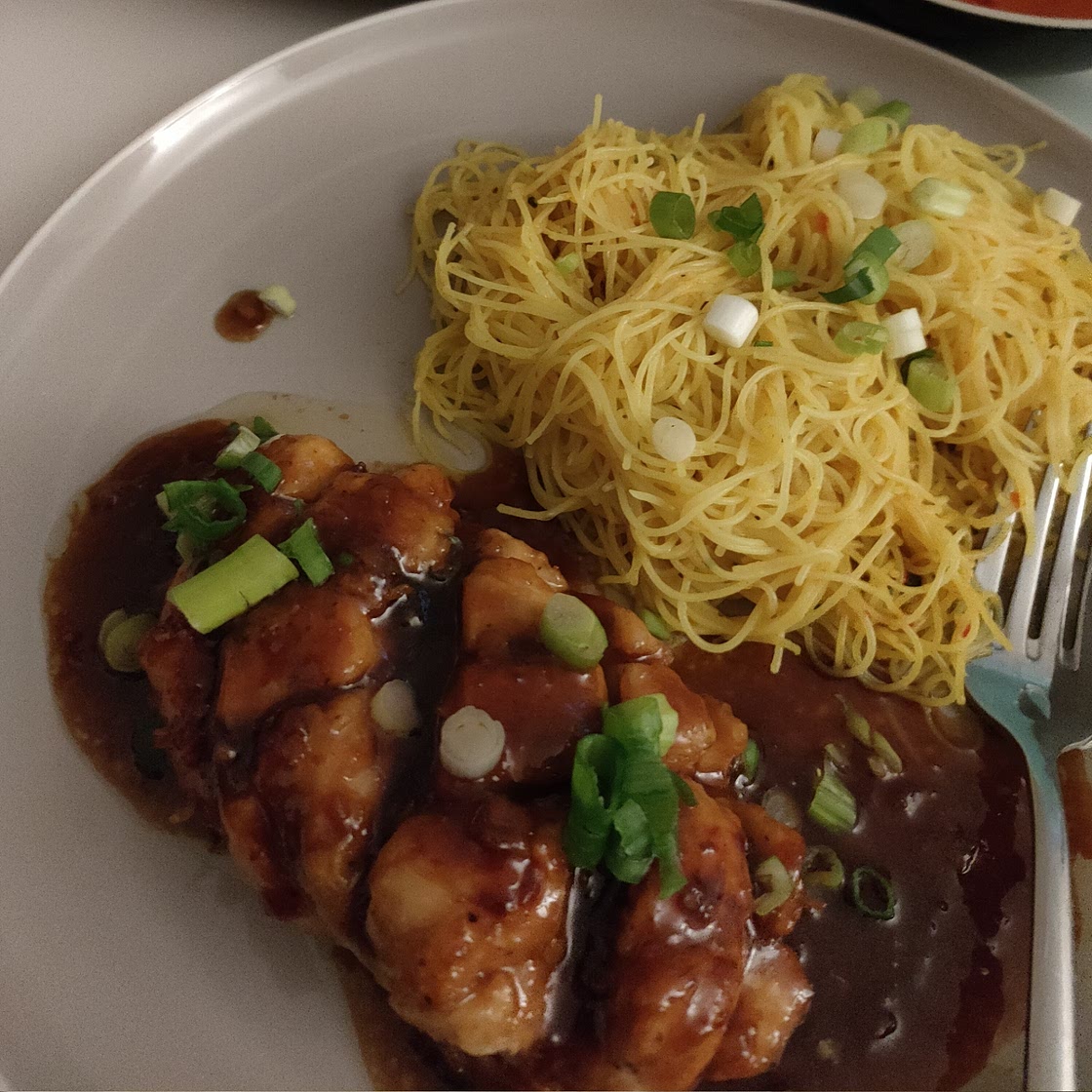 Honey chicken noodles