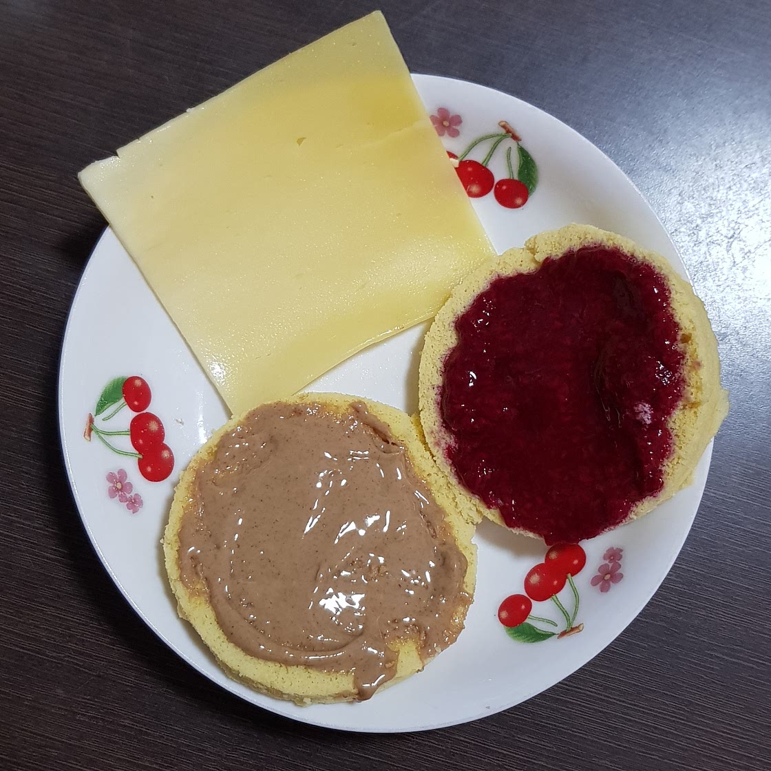 Keto English Muffins (Microwave Recipe)